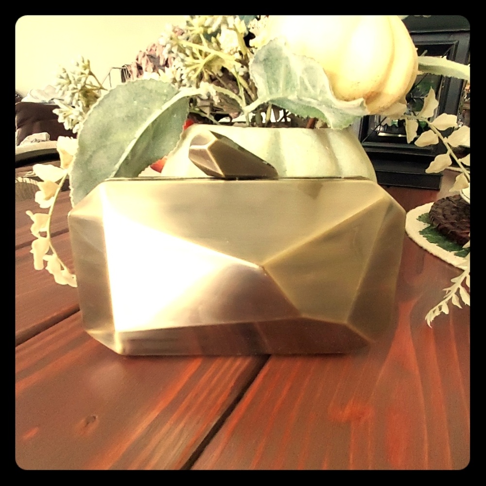Gold geometric metallic clutch
